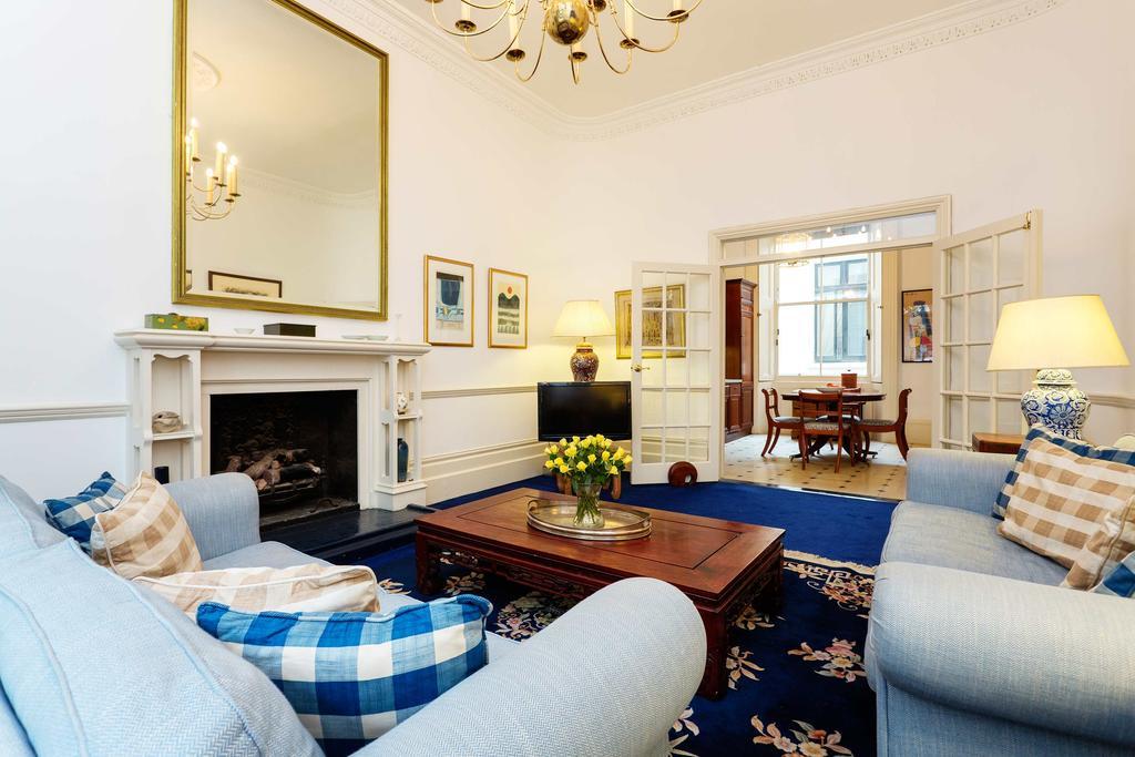 Veeve - Queen'S Gardens Flat London Room photo