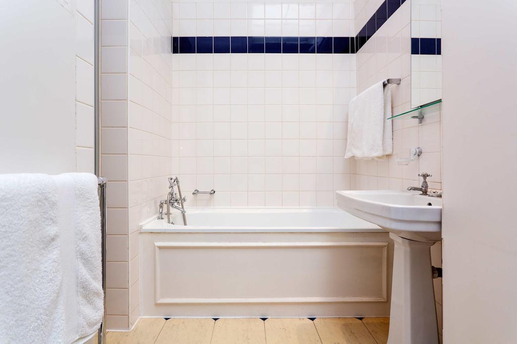 Veeve - Queen'S Gardens Flat London Room photo